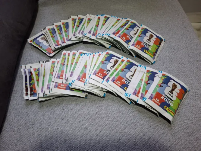 700 figurinhas da Copa do Mundo 2026 (100 pacotes)