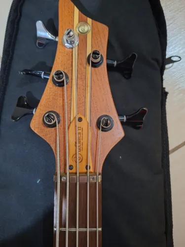 Baixo 5 Cordas Ativo Deoliveira Thunder