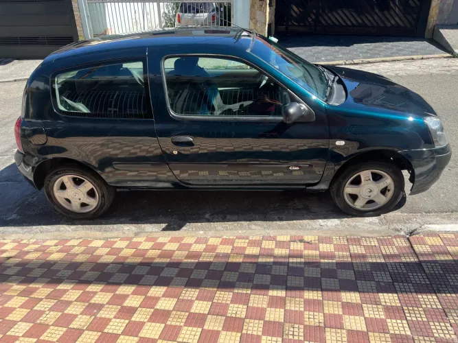 Renault Clio Authentique 1.0 8V 3P 2004