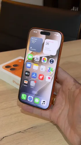 iPhone 17 Pro 256GB - Nota fiscal! Só 3 meses de uso, garantia Apple até 2027! 100% bat.