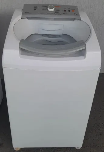 Vendo máquina de lavar roupa Brastemp ative 9kg funcionando perfeitamente!