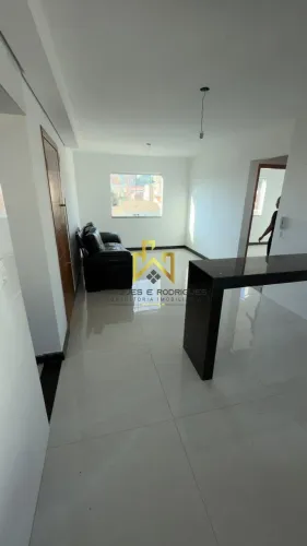 COBERTURA À VENDA - SANTA MÔNICA