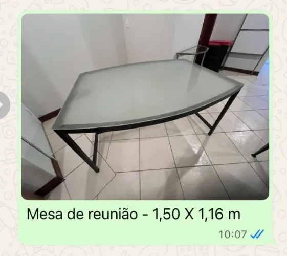 Mesa de Reunião refinada