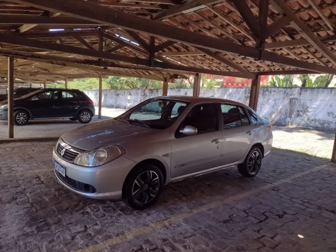 Renault Symbol Expression Hi-flex 1.6 16V 4P 2011