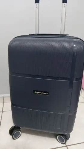 Mala de viagem 8kg 250 reais