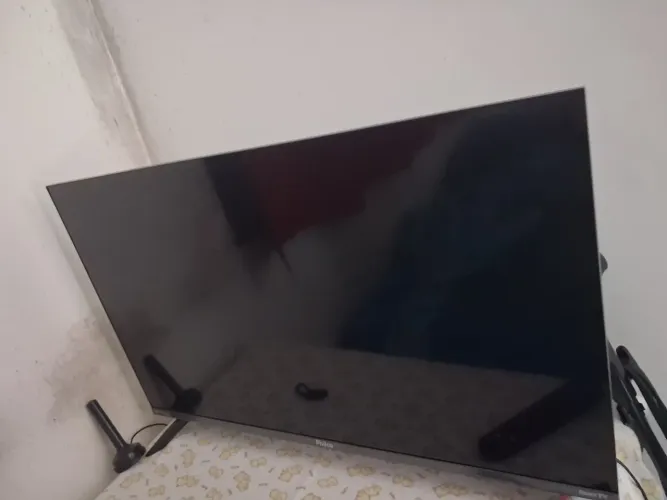 TV 32 semi nova pouco tempo de uso nem 2 meses