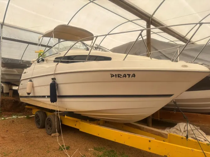 LANCHA Bayliner 235 