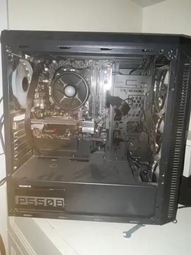 COMPUTADOR RYZEN 5 3600x, 8gb RAM, GT 210