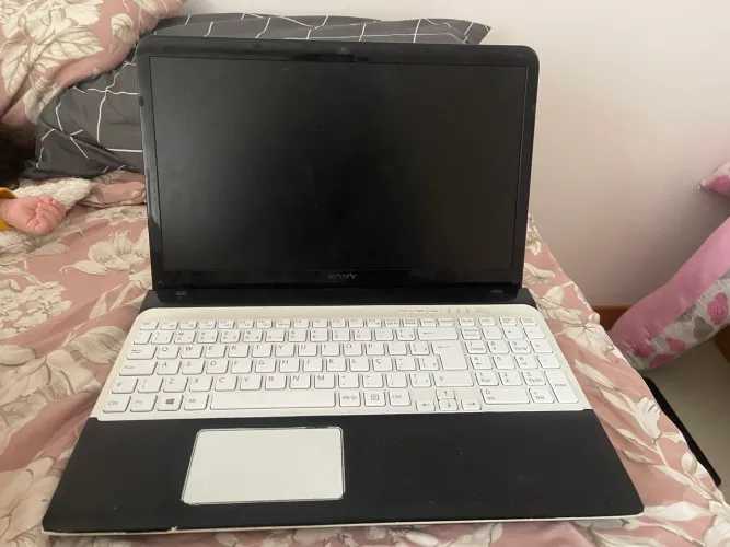 Sony Vaio i3 3ª Geração | Sem Carregador | R$ 220