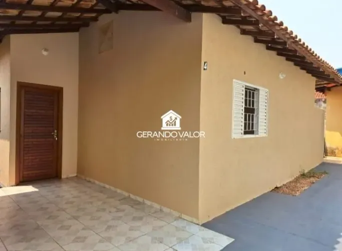 Casa com 2 Quartos 1 Banheiro Lavanderia Coberta e 2 Vagas na Vila Santo Amaro