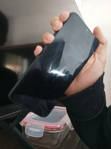 VENDE-SE TELEFONE REDMI 9C DESBLOQUEADO E SEMINOVO