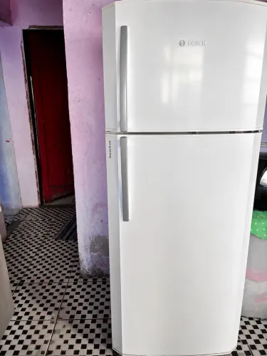 Geladeira Bosch Frost Free - Com defeito