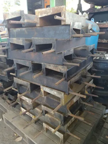 Lote de formas pra pré moldados 