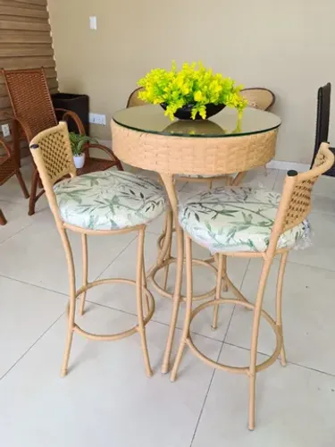 Mesinha e banquetas - Iguatu Moveis