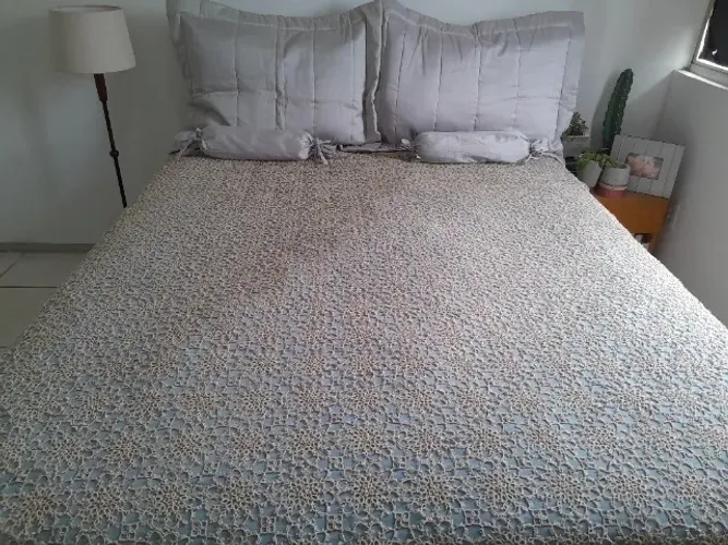 Colcha de Cama casal em Frivolité renda Suíça