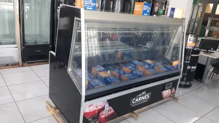 Balcão Expositor Frigorífico Gancheira Gelopar 2M e 3M 