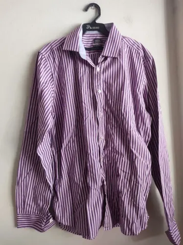 Camisa Richards tamanho médio 