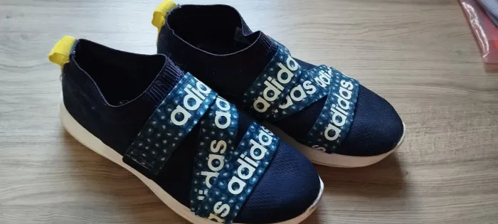 Tênis Adidas azul marinho ORIGINAL tam. 35 cloudfoam