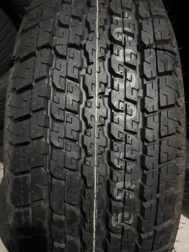 Pneu 265/70/16 Bridgestone Dueller HT 840 original da Hilux