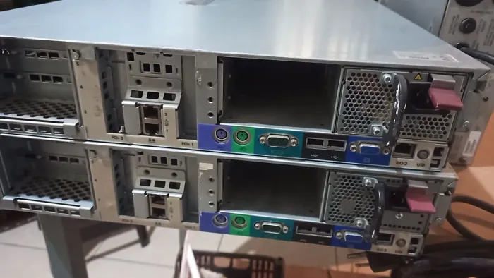 2 servidores HP G5 e nobreak APC