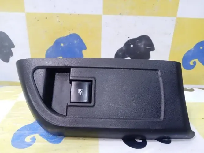 Botão Vidro Eletrico Dianteiro Direito Onix Lt Prisma 2013 à 2019