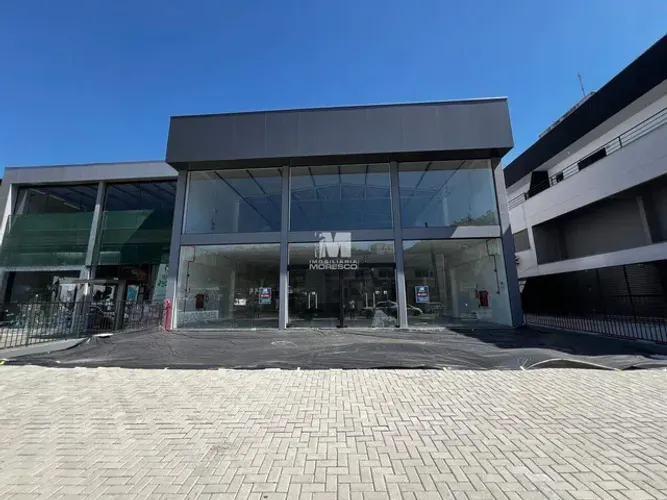 Sala comercial disponível para locação próximo a Fip!