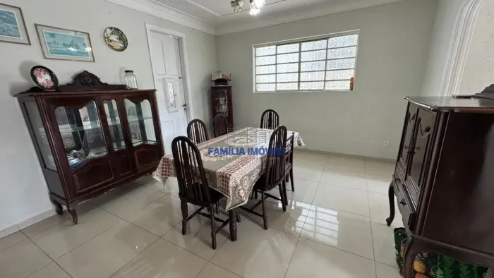 Sobrado de 3 dormitórios com Churrasqueira e Quintal - Vila Belmiro