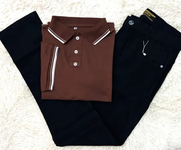 Kit Camisa Polo Marrom e Calça Preta