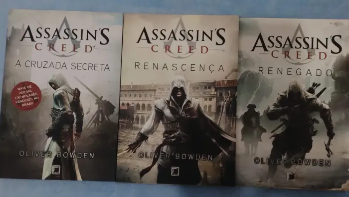 Assassin?s Creed - 3 Livros | 2 Bons + 1 Brinde (Avariado)