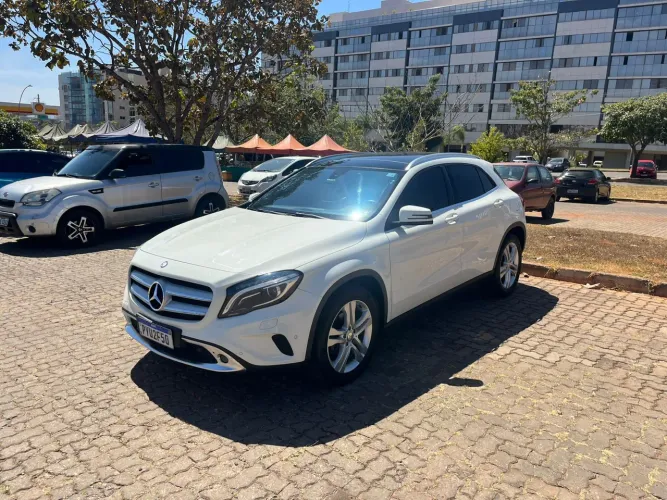 Mercedes-Benz GLA-200 GLA 200 Night 1.6. TB 16V Flex Aut. 2016