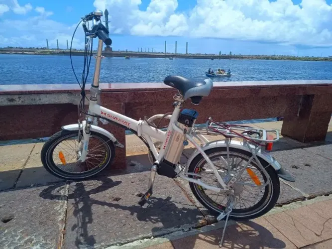 // Bicicleta Elétrica Shineray Dobrável - Praticidade e Estilo!