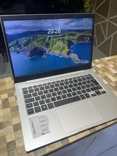 Notebook Samsung Galaxy Book Go em ótimo estado