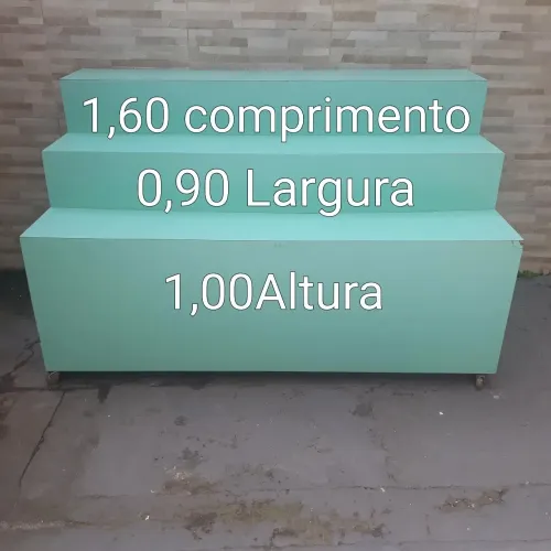 Expositor para sapatos, bolsas e acessórios 