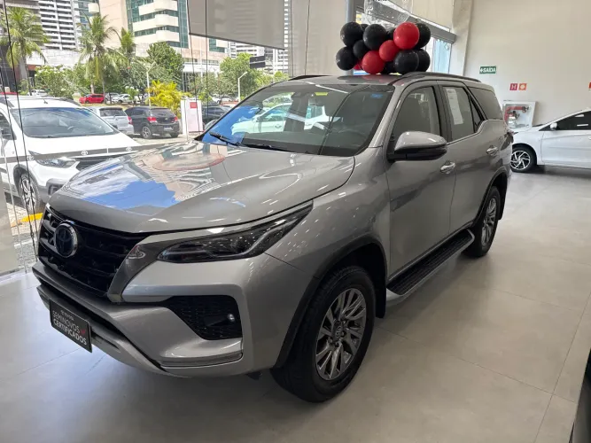 SW4 SRX 7 LUG - 2021 - ALISSON TOYOTA