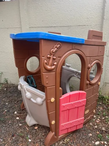 Playground Barco Pirata Little Tikes