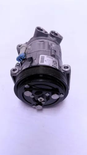 Compressor Ar Condicionado Fiat Mobi Uno Palio Fiorino Siena Strada | 4c - Usado/Original