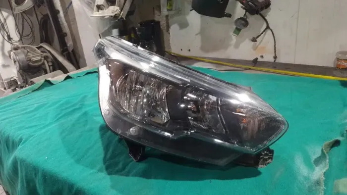 farol fiat argo/cronus com led