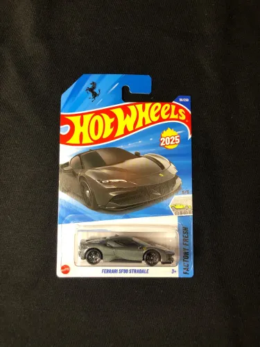 HOTWHEELS SF90 STRADALE CINZA