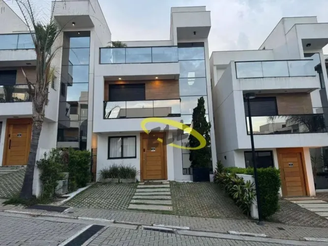 Casa com 3 dormitórios à venda, 146 m² por R$ 1.180.000,00 - Granja Viana - Cotia/SP