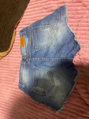 Vende-se sortes jeans 