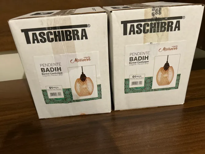 2 caixas Pendente de vidro taschibra