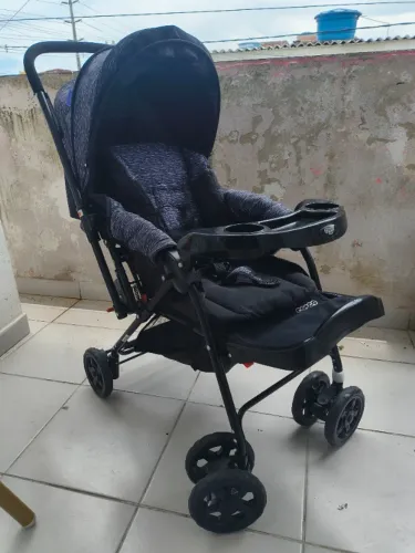 Carrinho de bebê COSCO * Impecável * Leia