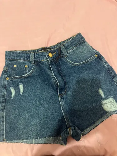Short jeans novo