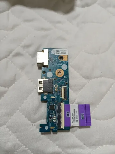 Placa Dell Latitude 3480 3580 Laptop VGA USB Port Card Reader IO Board