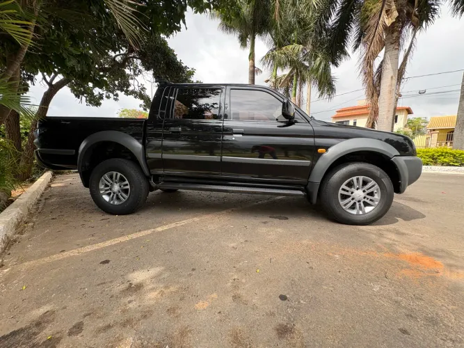 Mitsubishi L200 Outdoor HPE 2.5 4X4 CD T.dies. Mec. 2008