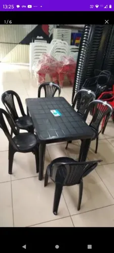 Mesa retangular desmontável sem as cadeiras 