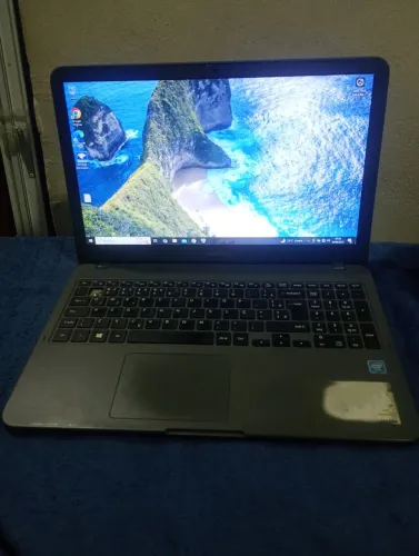 Notebook Samsung Essentials E20 Intel Celeron