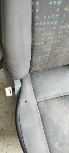 Par de Banco Fiorino 2015 com detalhe