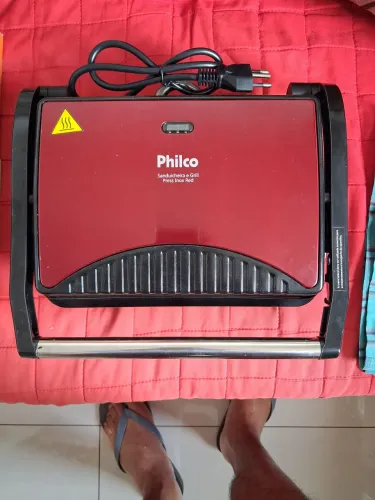Sanduicheira e Grill Philco 1200W