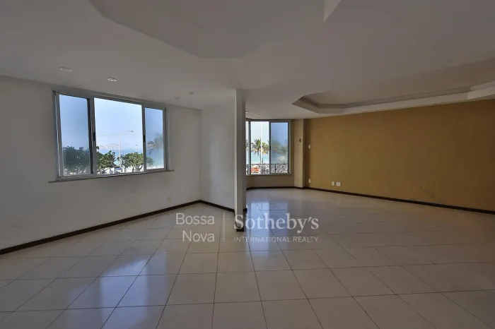 Apartamento a poucos metros da praia do Arpoador